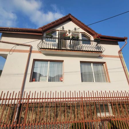 Vila Castelana Caciulata Exteriér fotografie
